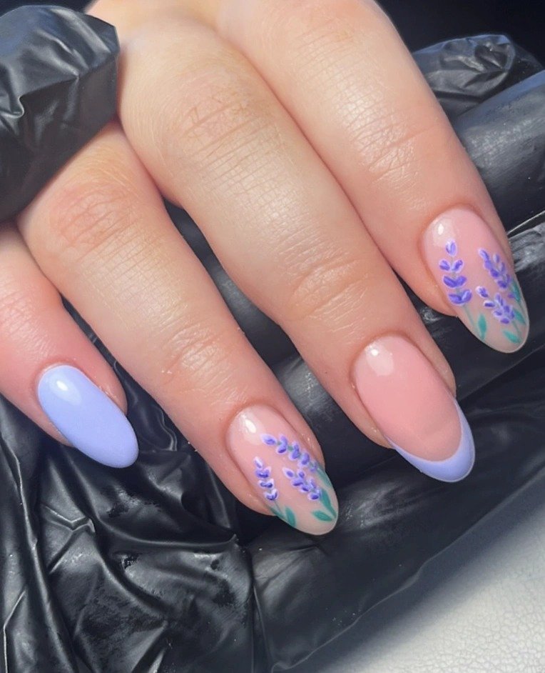 Cute Lavender Nails (3)