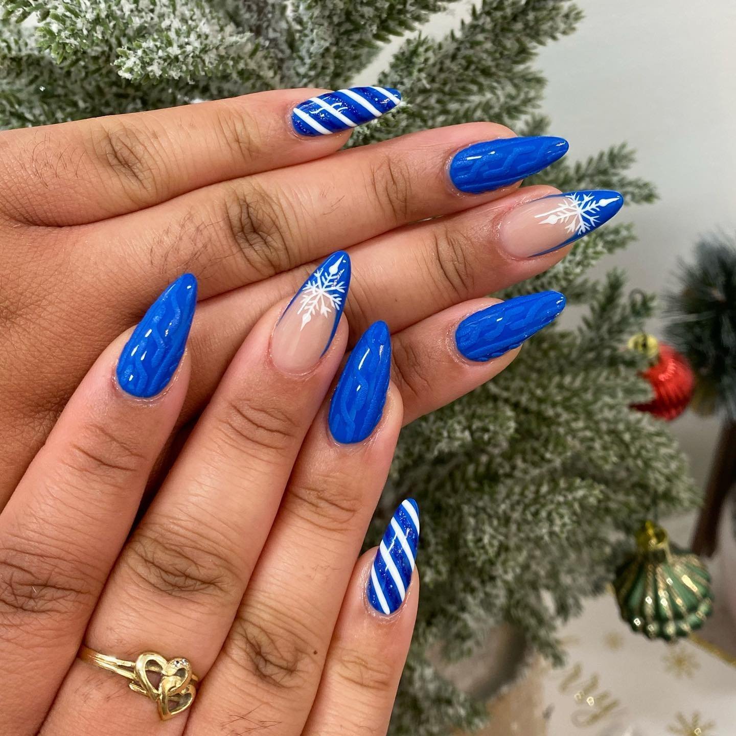sweater nails