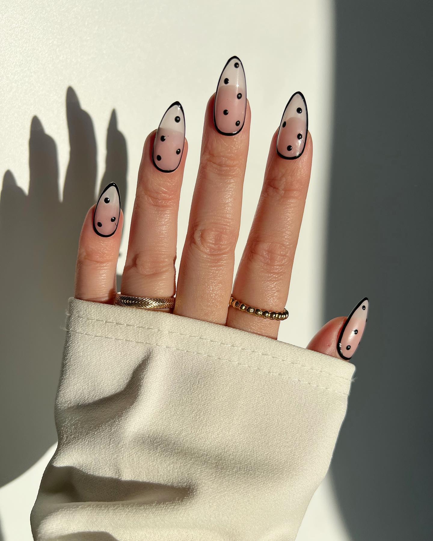 nolas.nails
