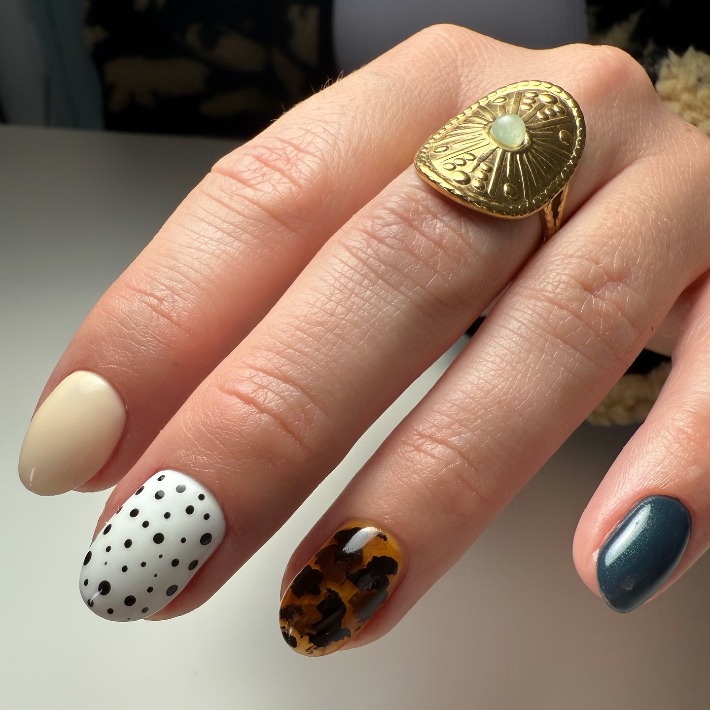 pipergretchennails