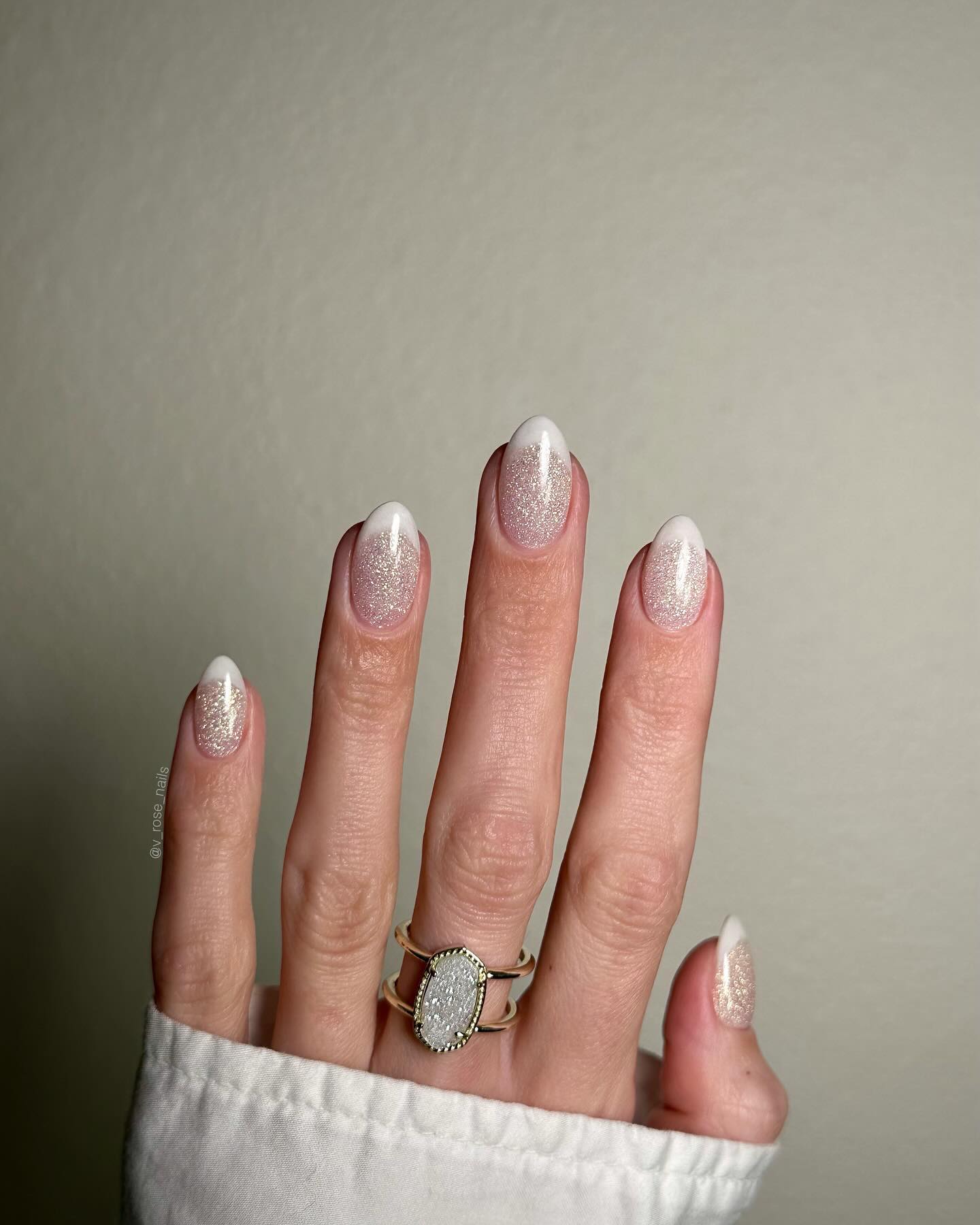 v_rose_nails