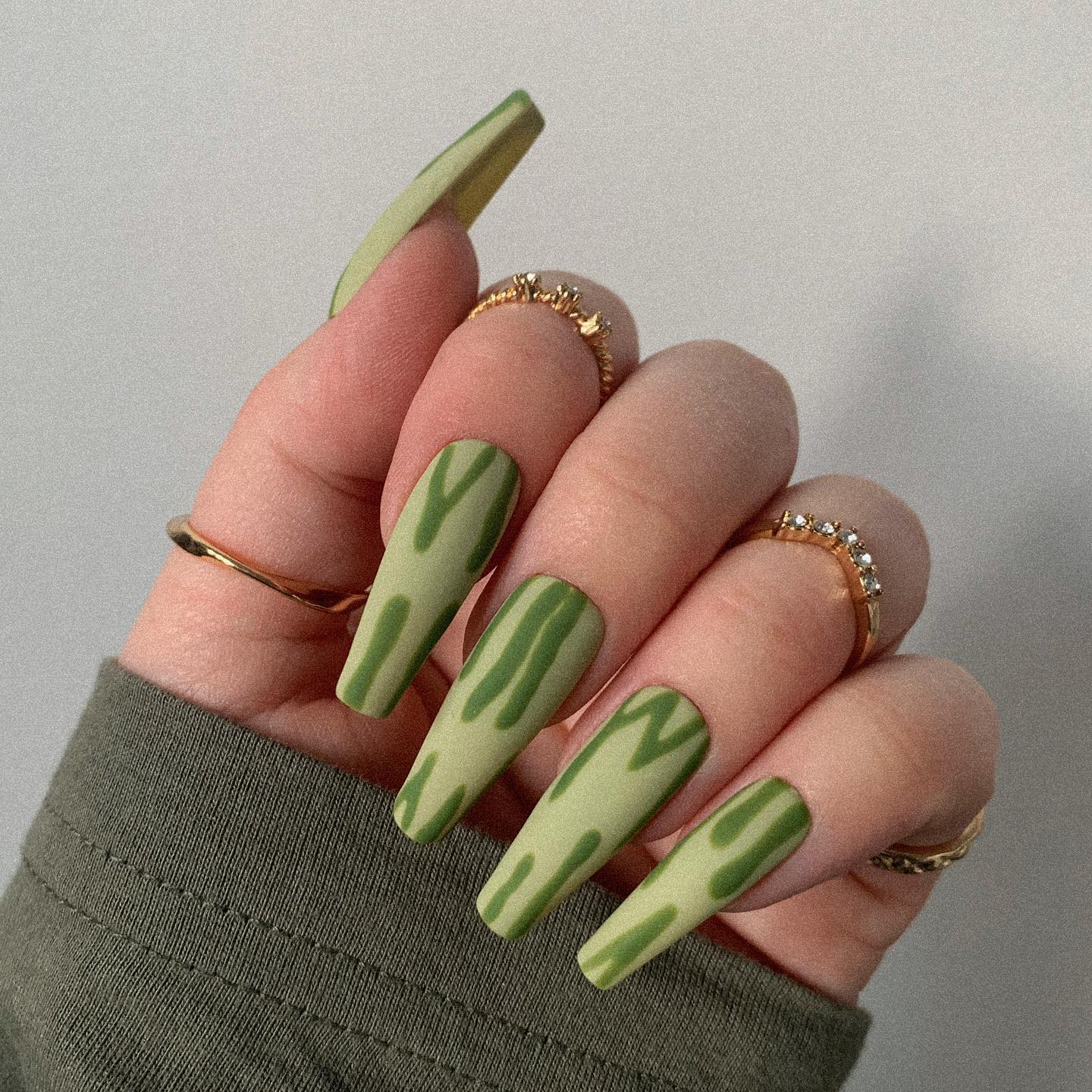 vangalnails