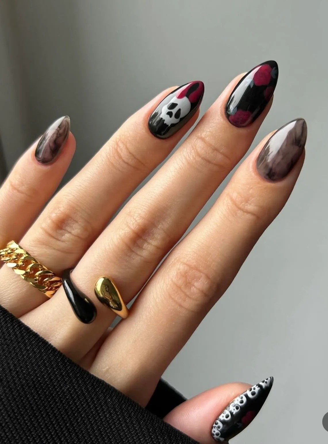 31+ Spooky Halloween Nail Designs for Halloween 2026